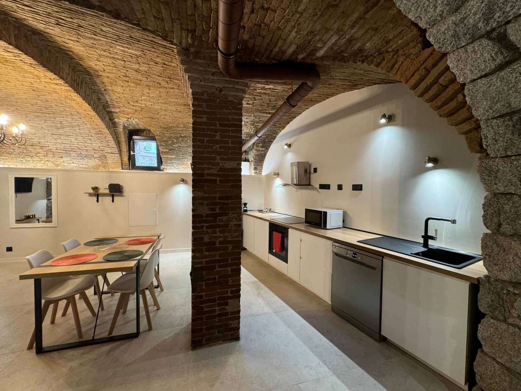 Loft De Charme En Centre Ville Sartène Екстериор снимка