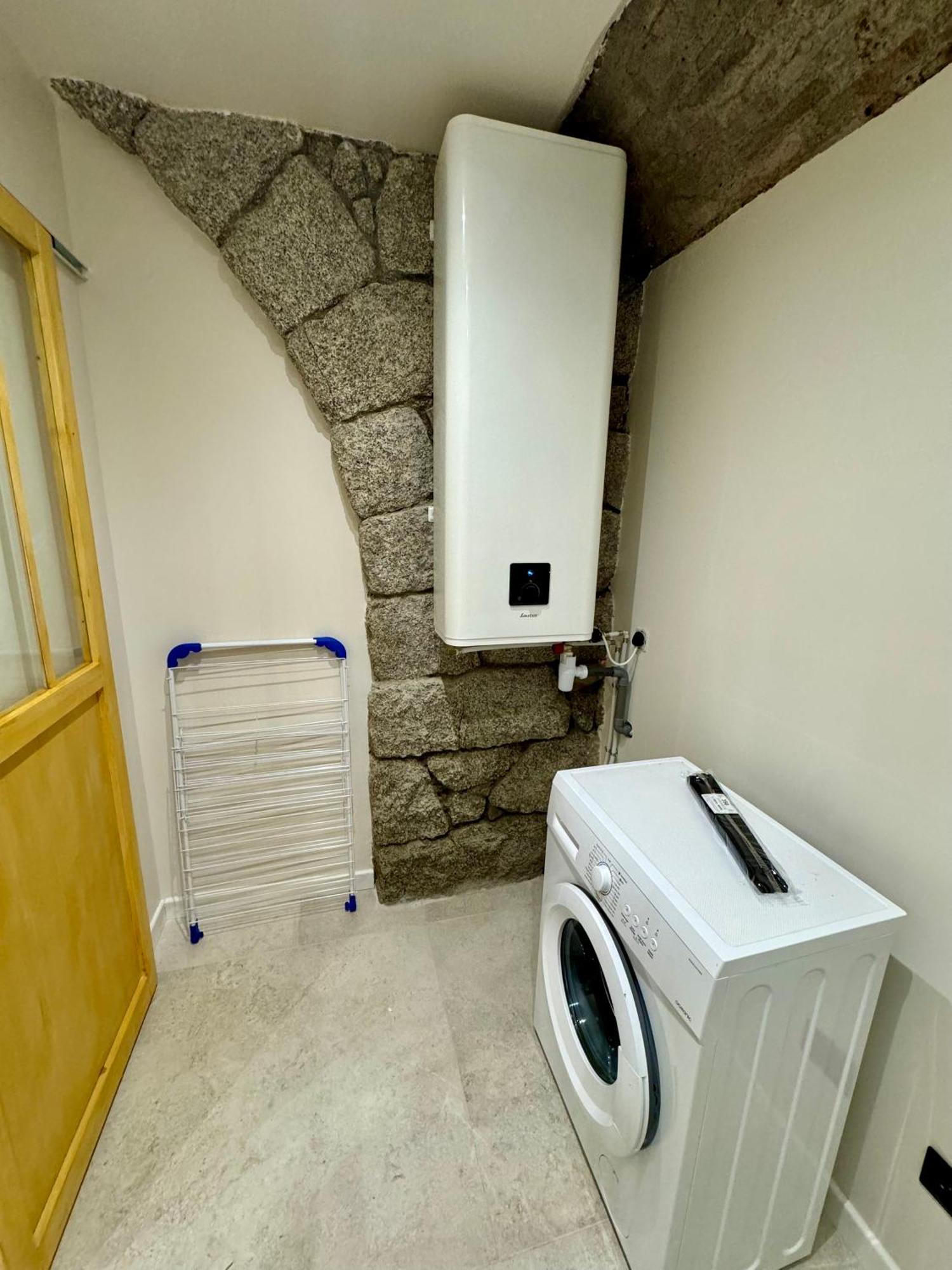 Loft De Charme En Centre Ville Sartène Екстериор снимка